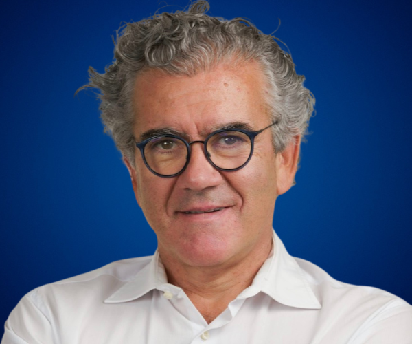 Juan Carlos Alcaide — Conferencista en España